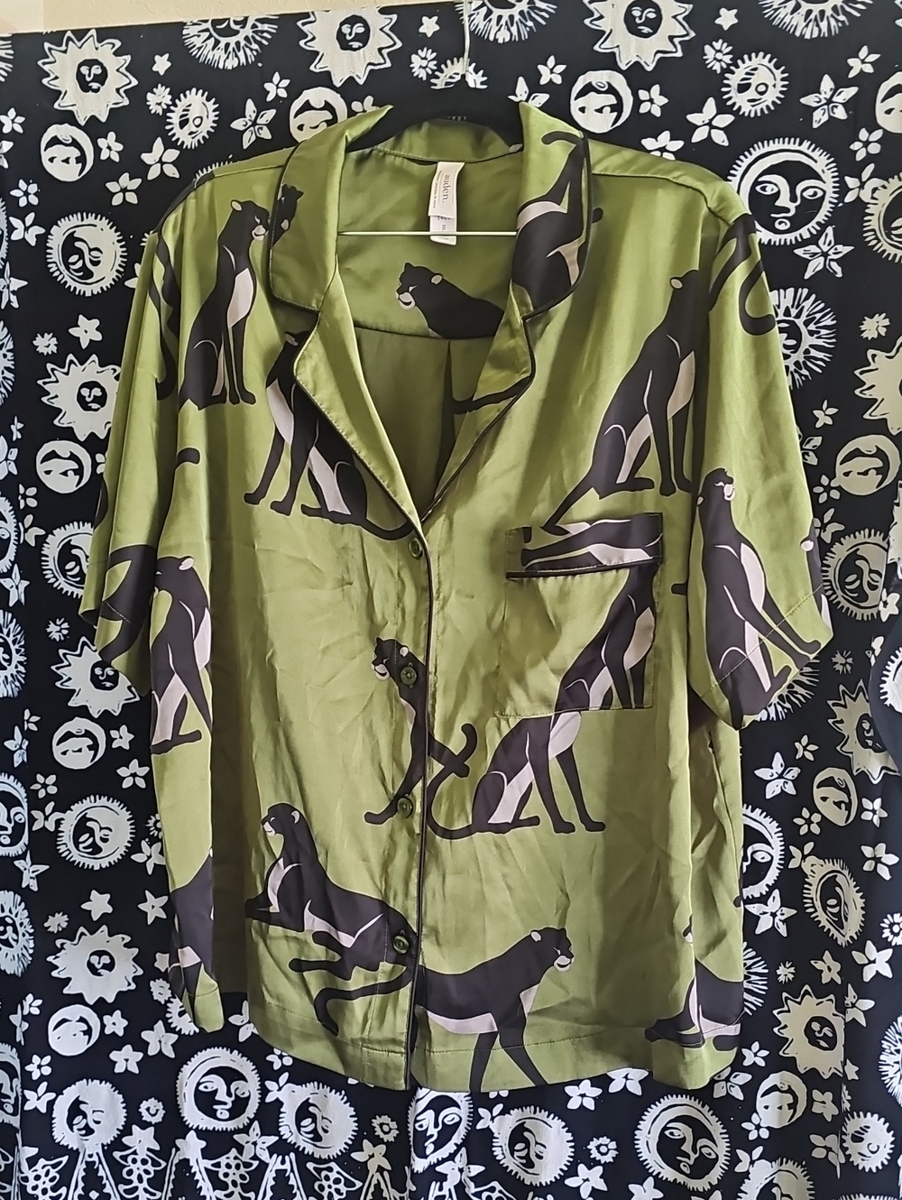 Auden Olive Green Short-Sleeve Button-Down Shirt with Black Panther Print